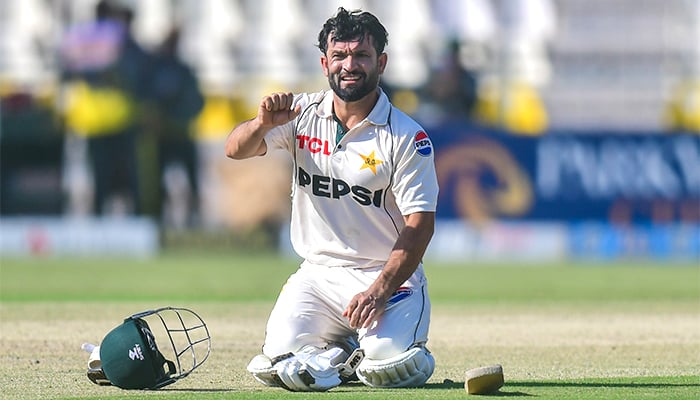 England Test: Kamran's debut ton helps Pakistan to end day 1 at 259/5